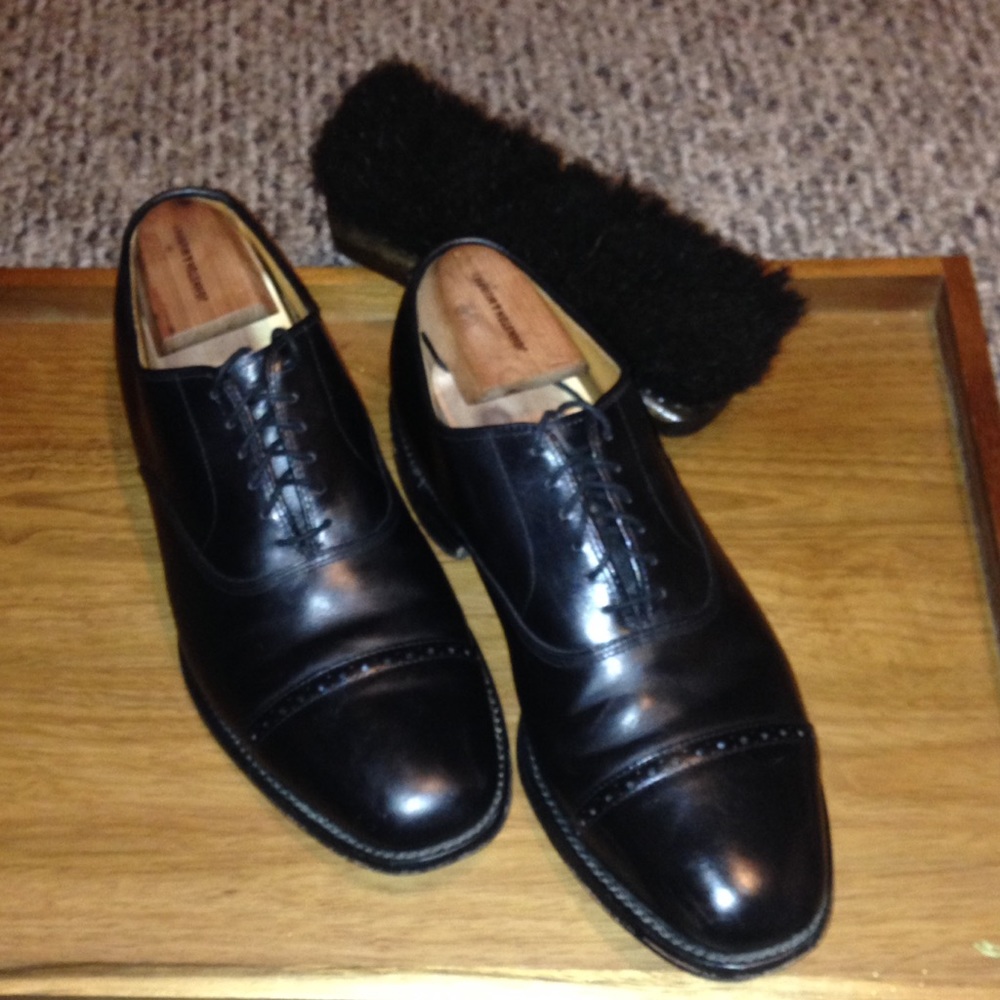 Allen Edmonds Byron Cap-toes 10C