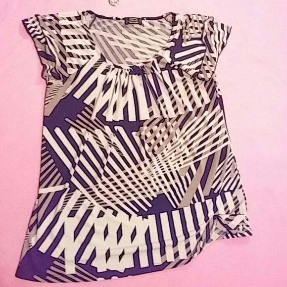 Womens cute soft blouse size Medium - Picture 3 of 4