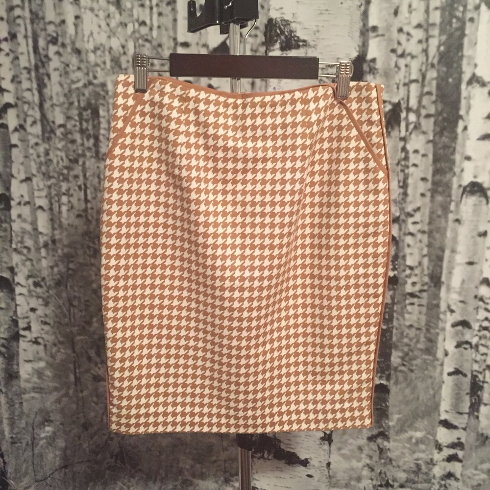 Forever 21 Essential Checkered Pencil Skirt