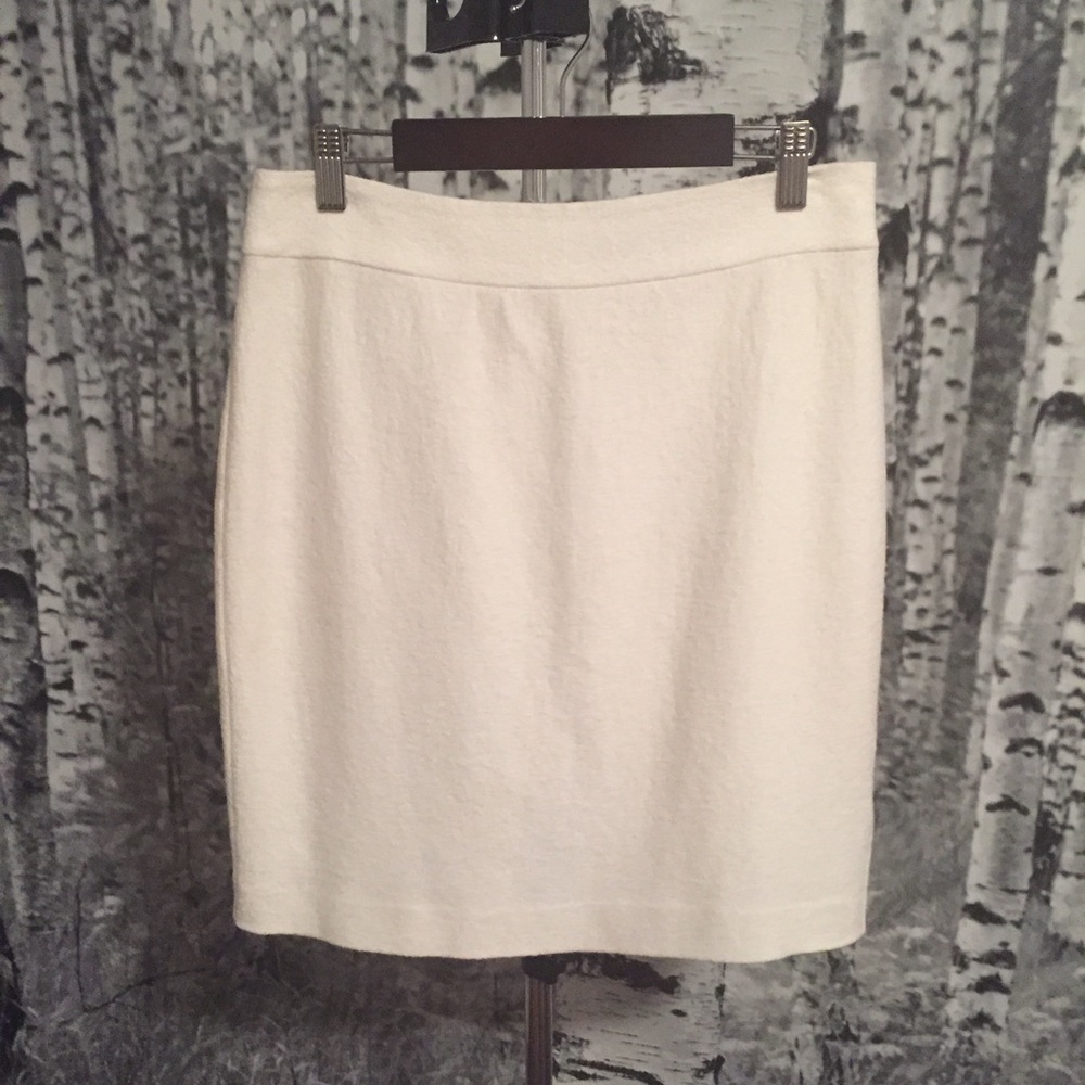 Banana Republic Off White Pencil Skirt With Zipper