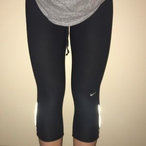 -PRICE REDUCED- Nike Yoga Pants/ size Small