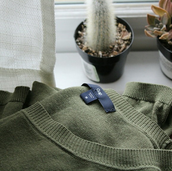Army Green Gap Sweater - Picture 1 of 4