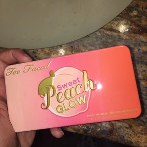 too faced sweet peach glow kit