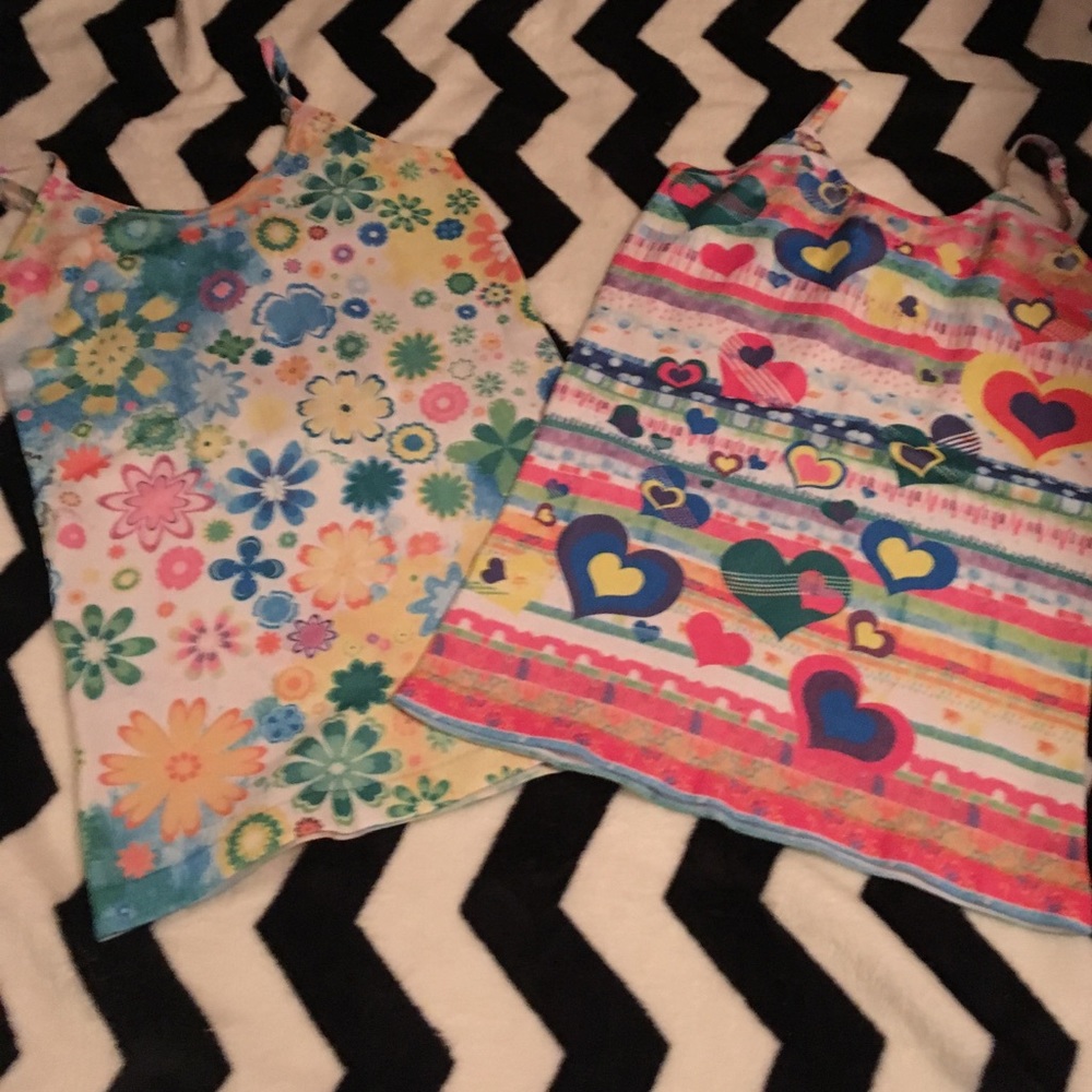 Set of two tank-tops worn once