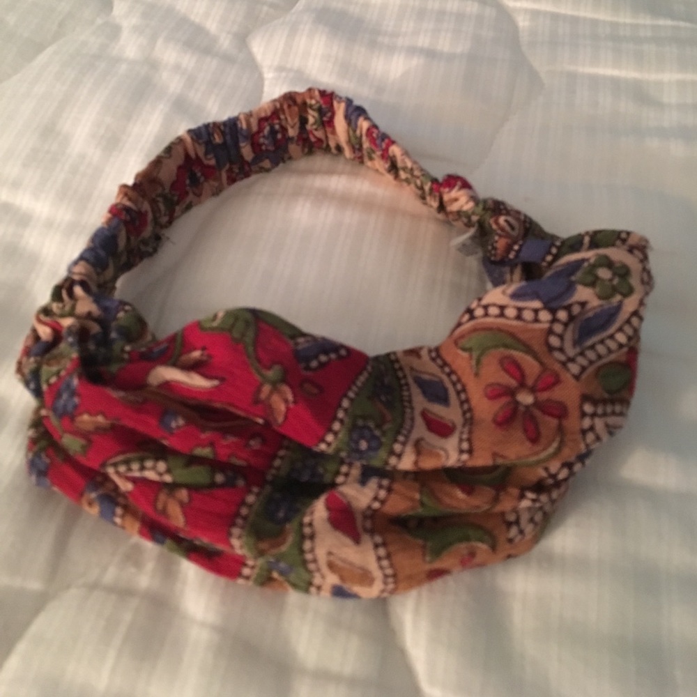 SOLD 2 Printed Slouchy Headbands! - Picture 3 of 3