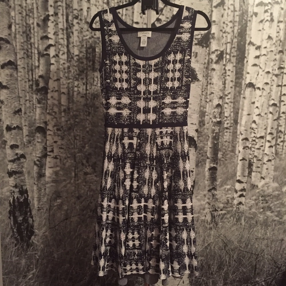 Carmen Marc Valvo Patterned Sleeveless Knit Dress