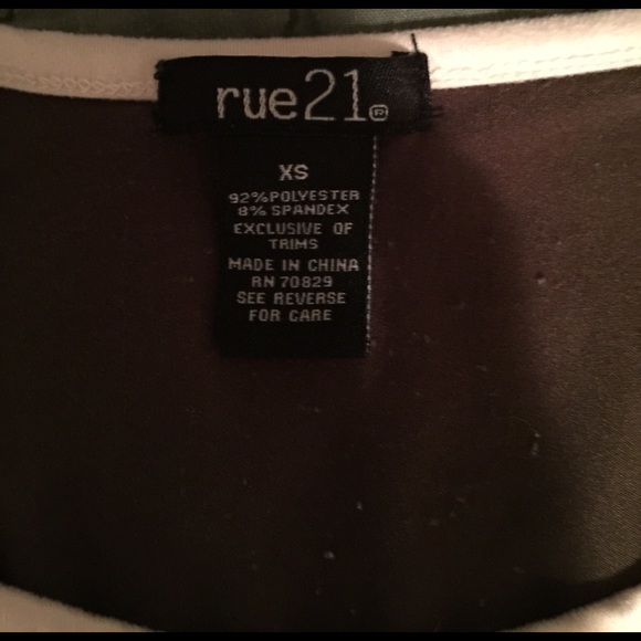 Good vibes Rue21 - Picture 2 of 3