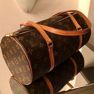 *Authentic* Louis Vuitton Papillon 30 Monogram