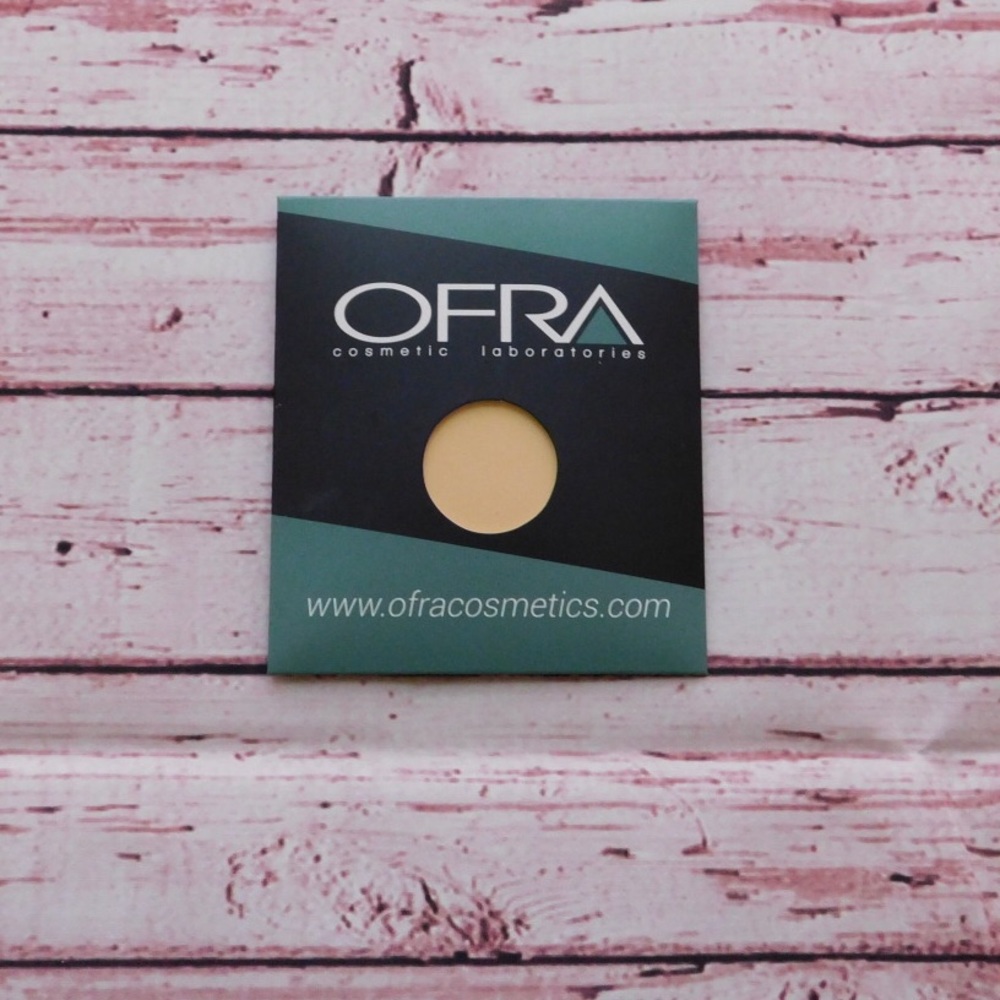 🔴 Ofra banana powder pan