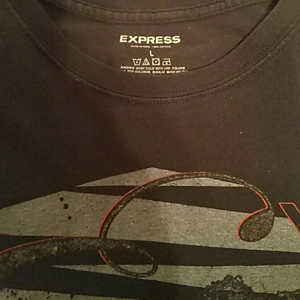 Express tshirt - Picture 2 of 3