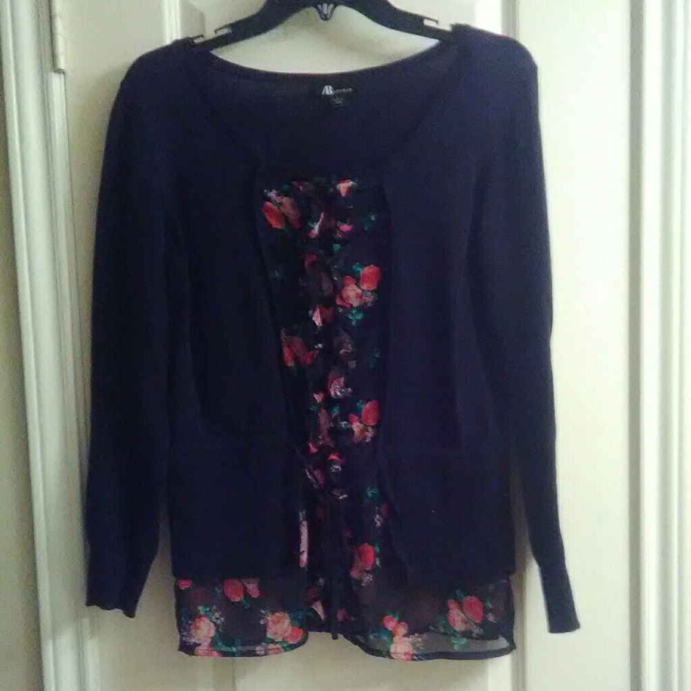 AB Studio semi sheer Blouse SZ Large