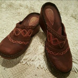 Clark Artisan clogs