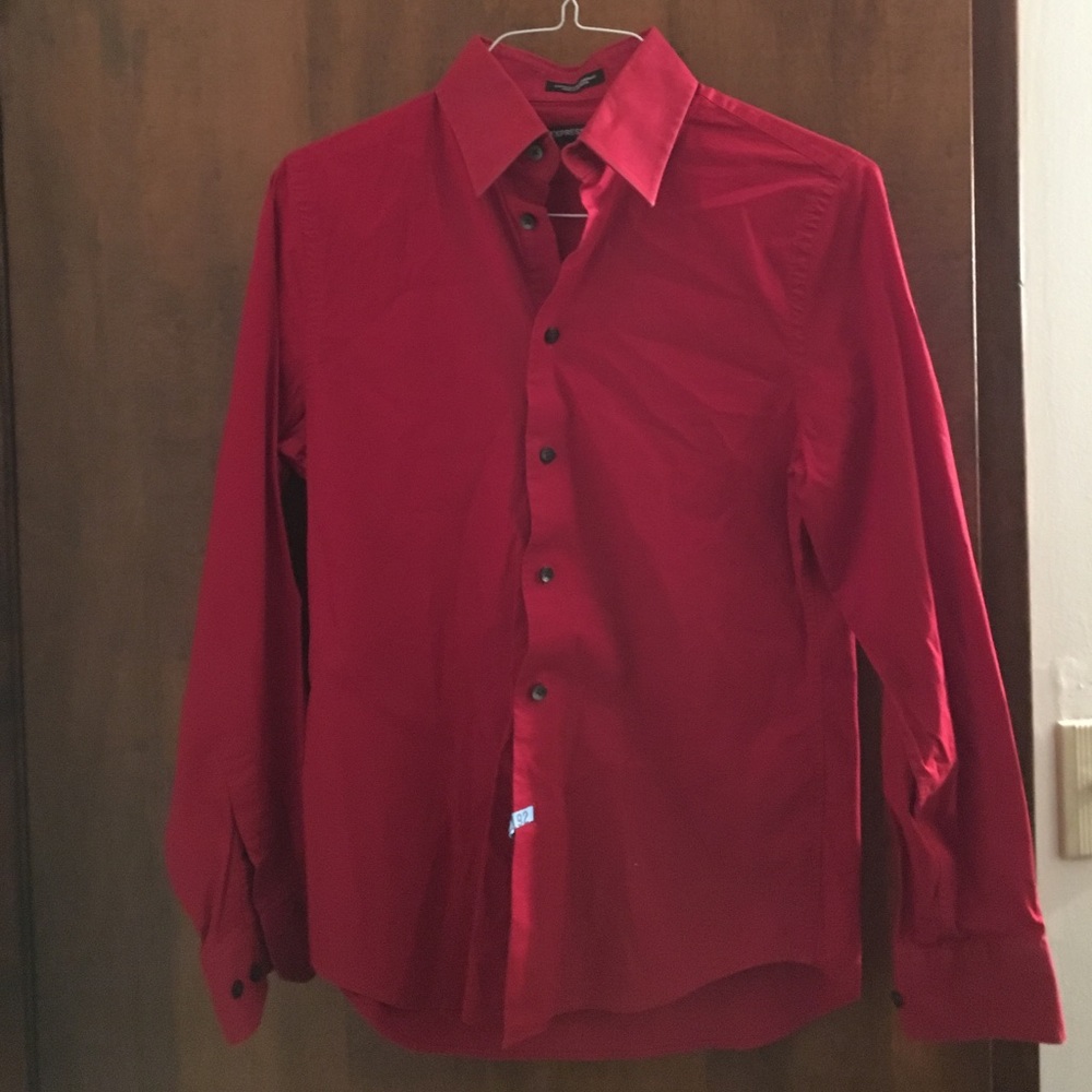 Red Express button down