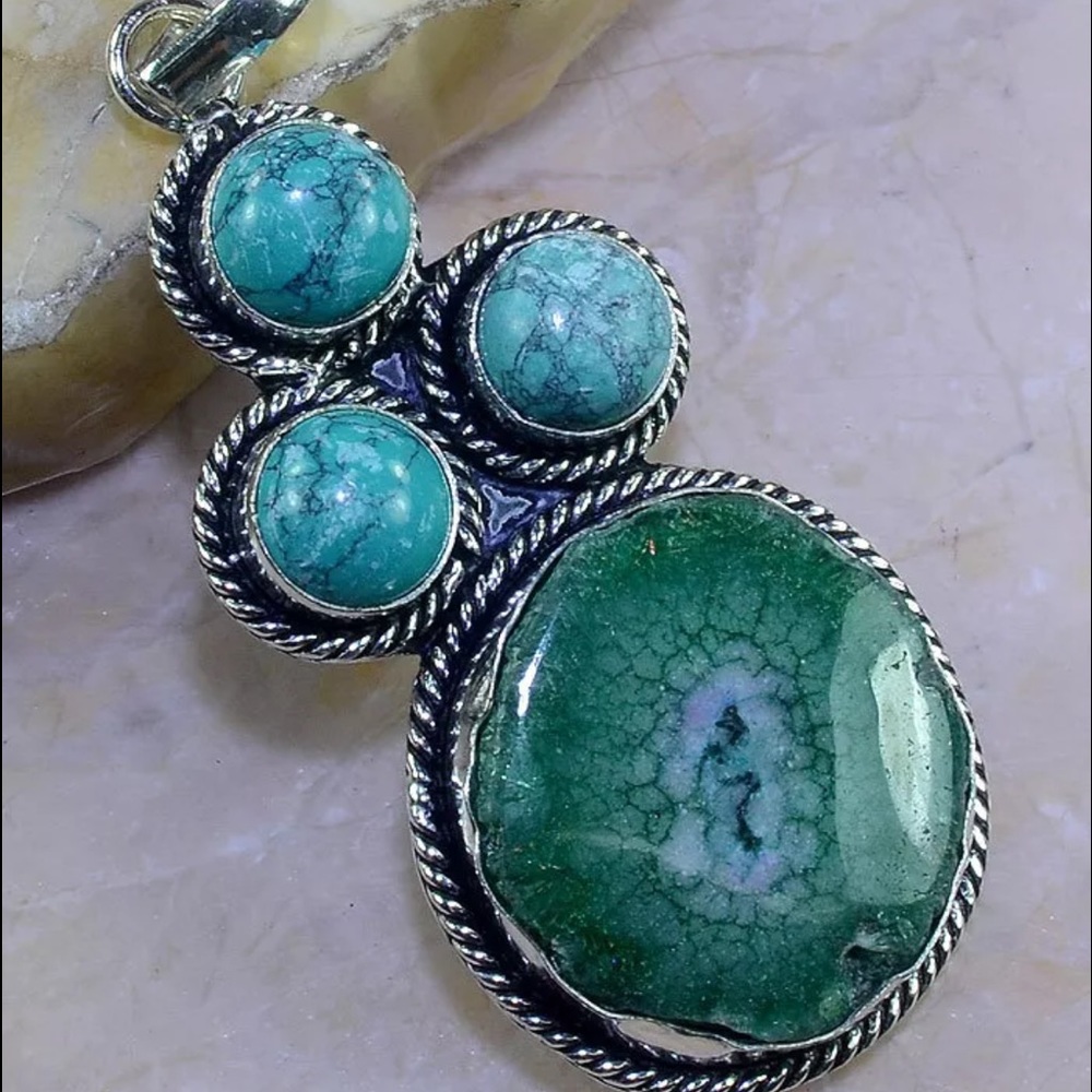 ♥️Price drop♥️ Sterling Inlay turquoise pendant