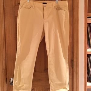 Ann Taylor Cropped Pant