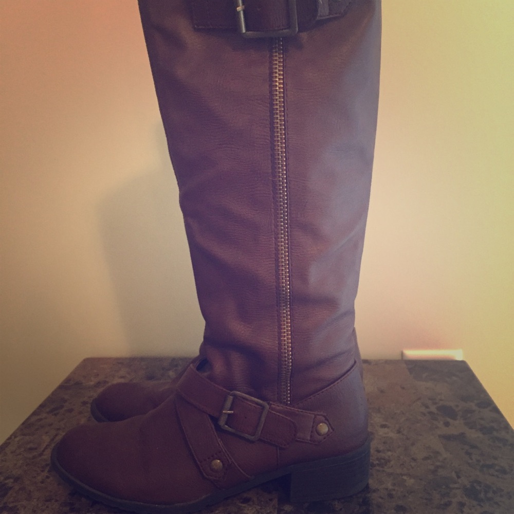 Brown Riding Boots w/Buckle Details