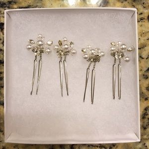 Silver pearl and rhinestones hair pins