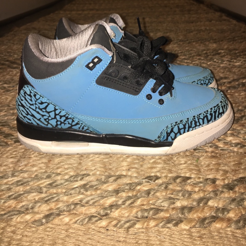 Jordan powder blue 3s