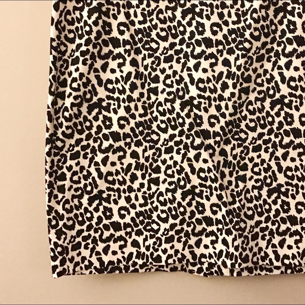 Ann Taylor Factory Snow Leopard Pencil Skirt