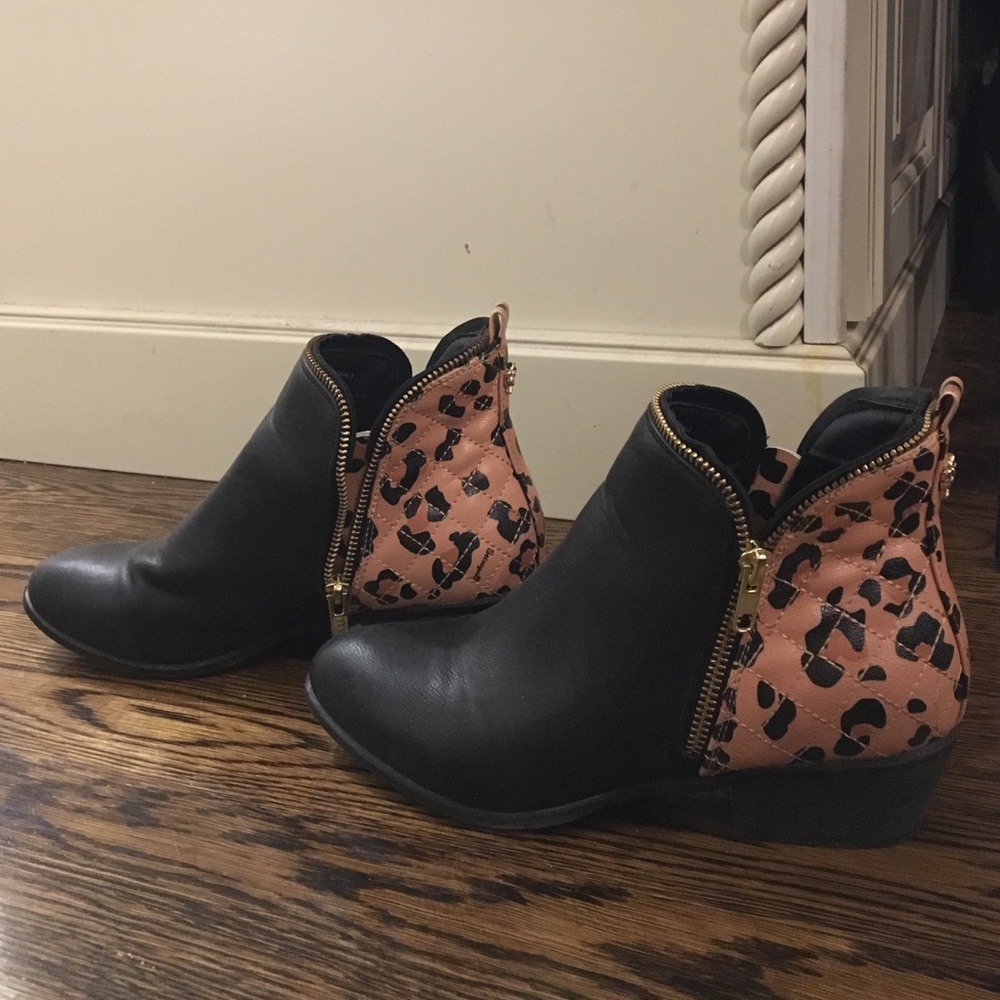 Betseyville(Betsey Johnson for Target) Ankle Boots