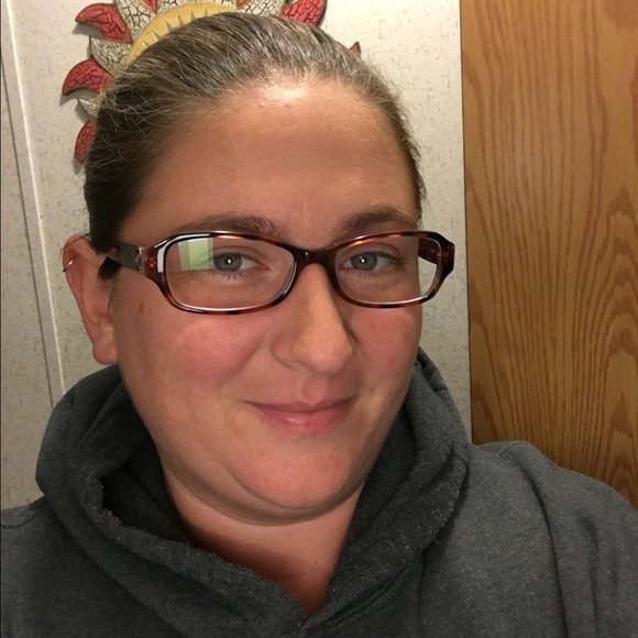 Meet your Posher, Shannon - Picture 1 of 1