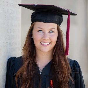 Meet your Posher, Chloe