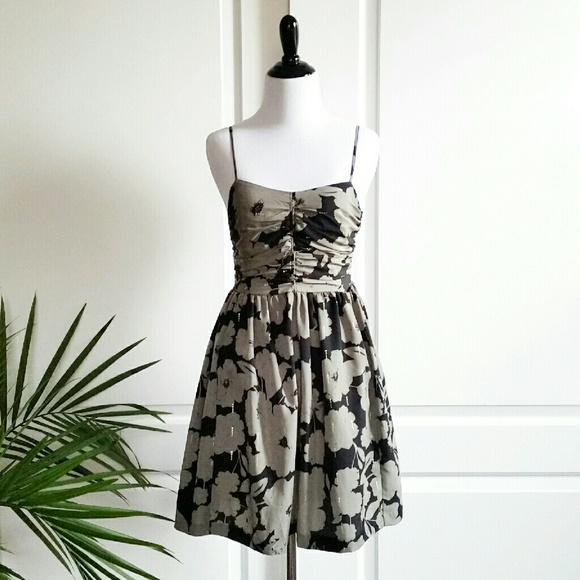 Urban Outfitters Dresses & Skirts - NWOT UO Ecote Black & Olive Floral Babydoll Dress