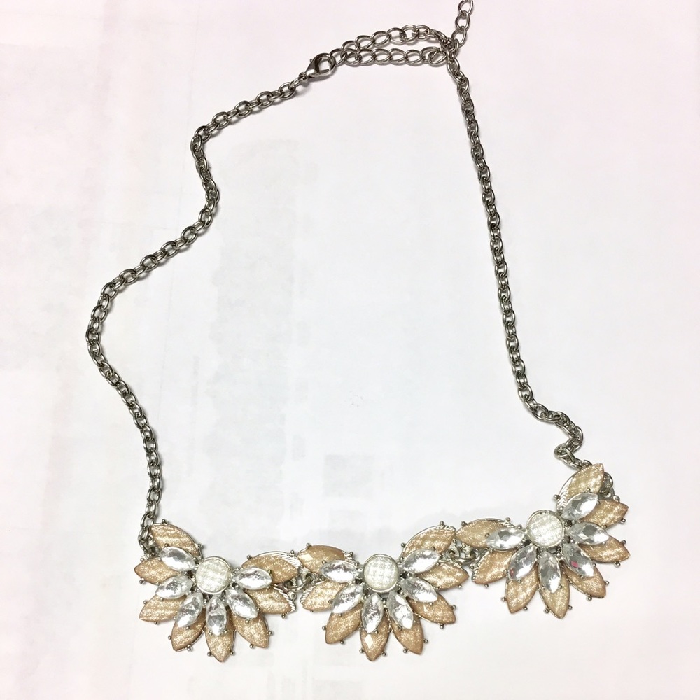 •statement•necklace•