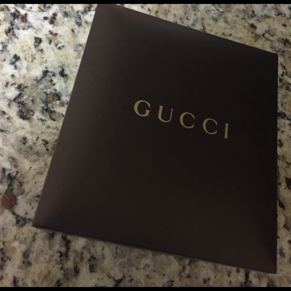 Grey Gucci Watch
