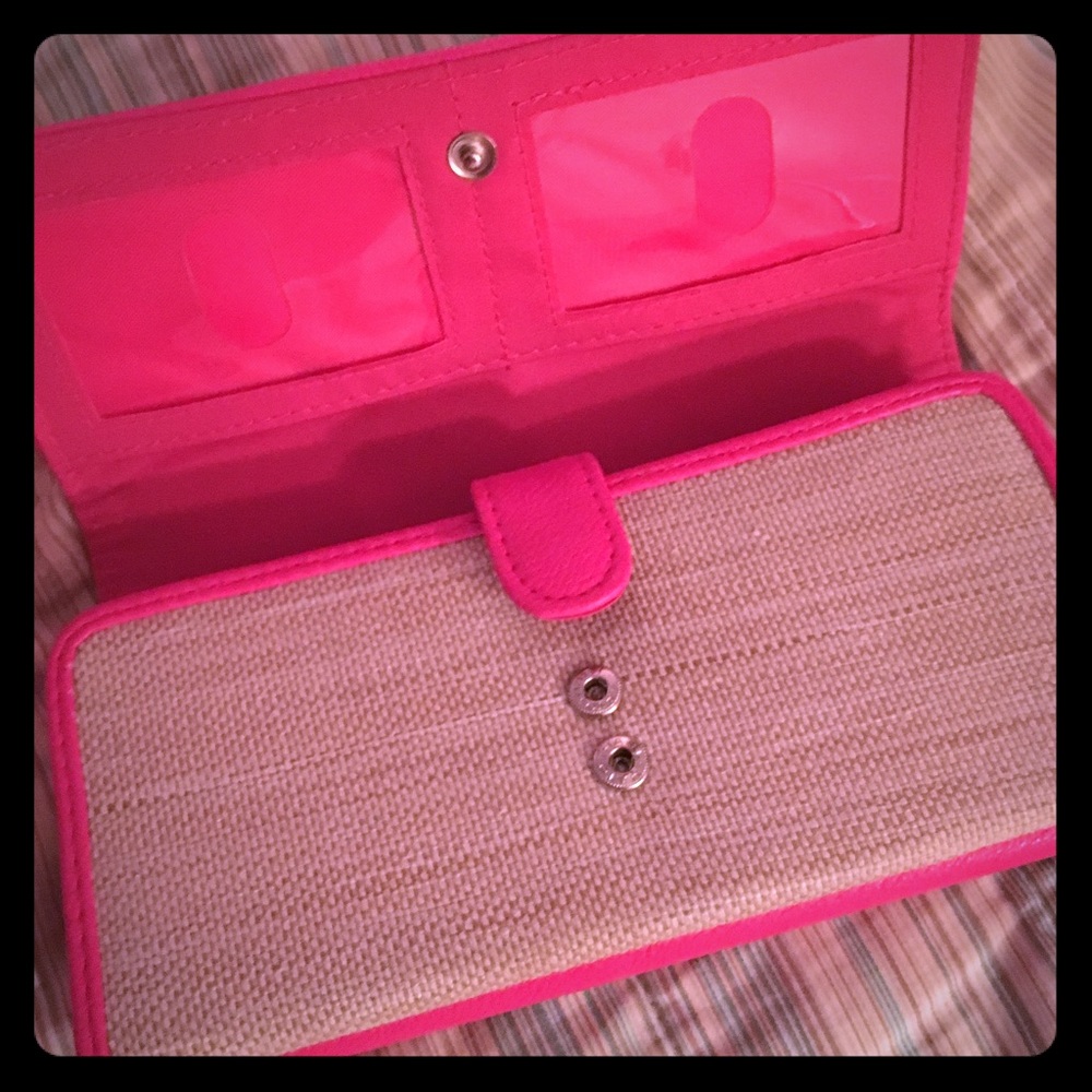 Beautiful beachy wallet - Picture 2 of 4