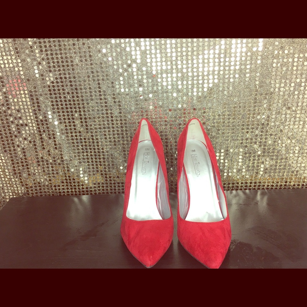 RED Pointy Toe HEELS! Sz 12
