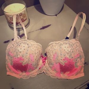 Gorgeous Victoria's Secret bra