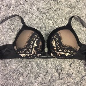 Victoria's Secret bomb shell bra
