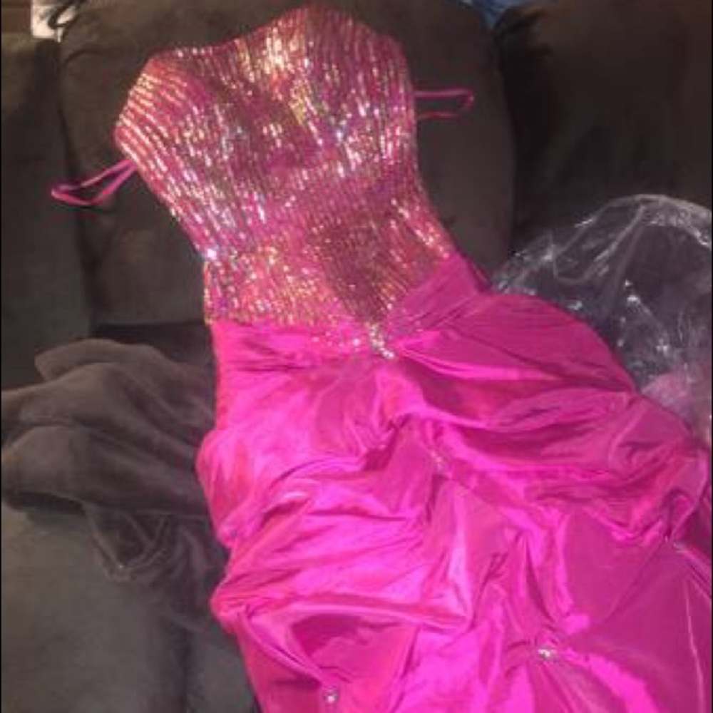 Beautiful fuchsia prom dress