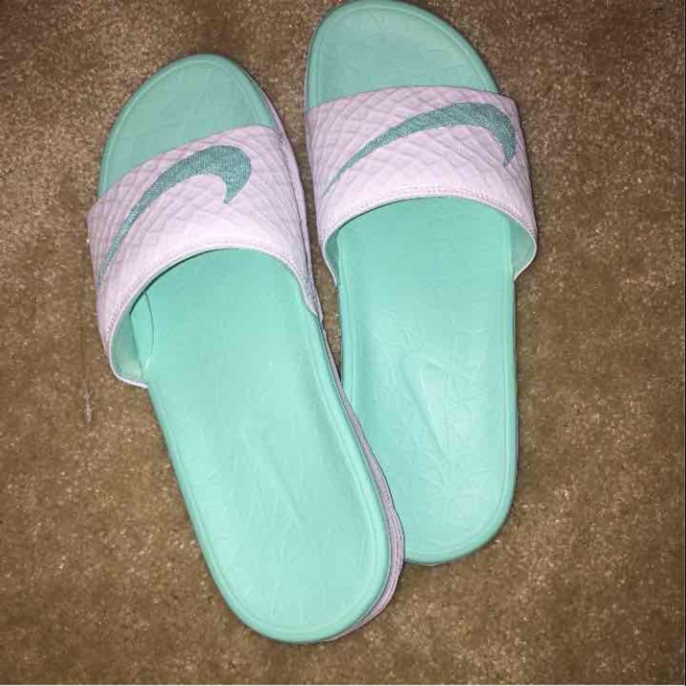 NWT Nike slides