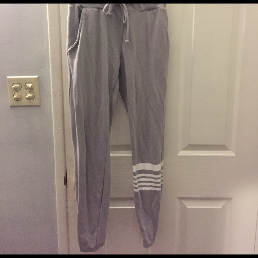 Grey Sweat Pants 👖
