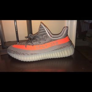 Yeezy 350 V2 Beluga