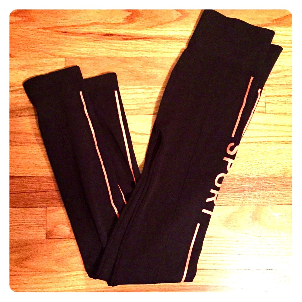 Black workout leggings
