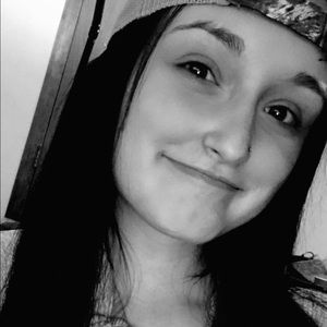 Meet your Posher, Kelsey