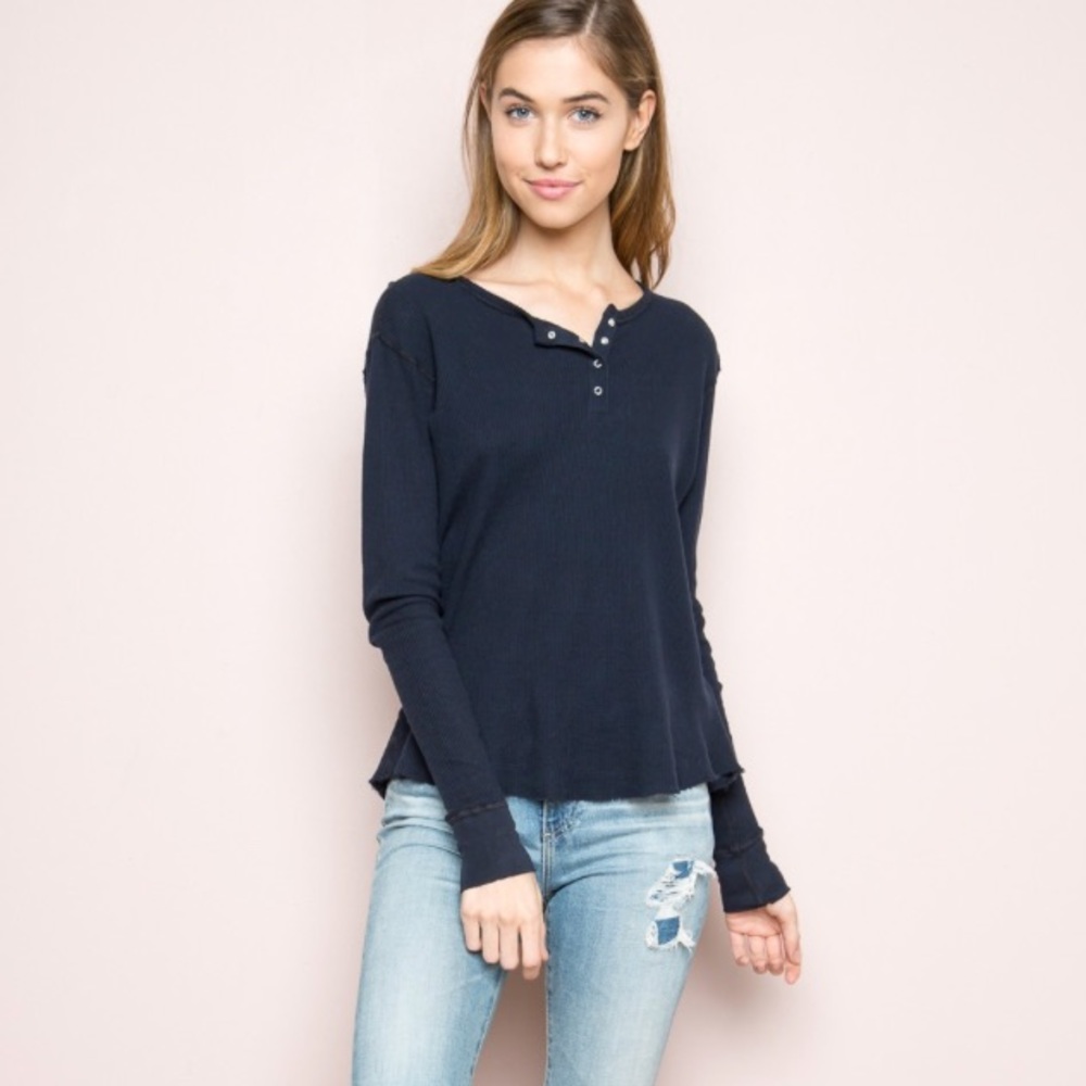 BRANDY MELVILLE THERMAL TOP