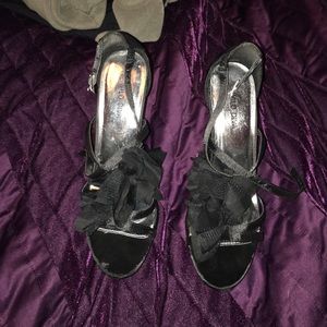 Wild diva fluffy heels size 10