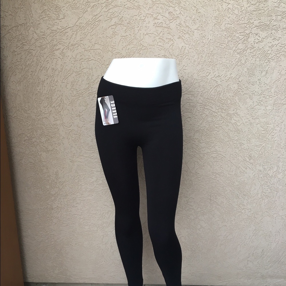 ⚡️SALE⚡️Bundle of 6 black fleece lined leggings