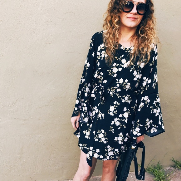 Floral Kimono Dress - Picture 3 of 3