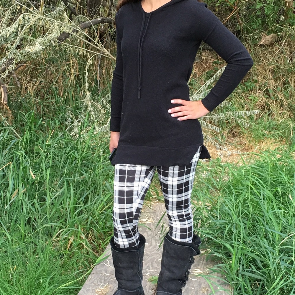 Black and white plaid fleece lined leggings
