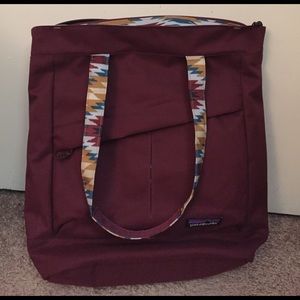 Patagonia maroon arbor tote.