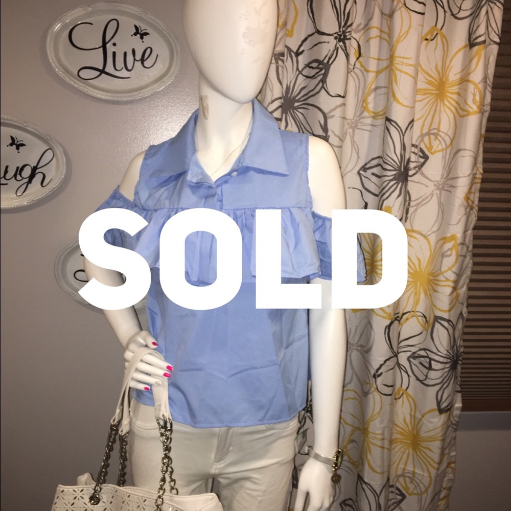 Ruffle Top 🎉sold🎉