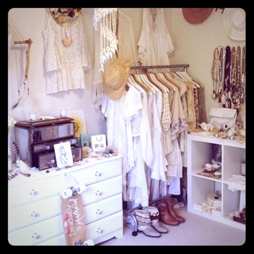 Make an offer🌿Any reasonable offer 🌸accepted! ✨