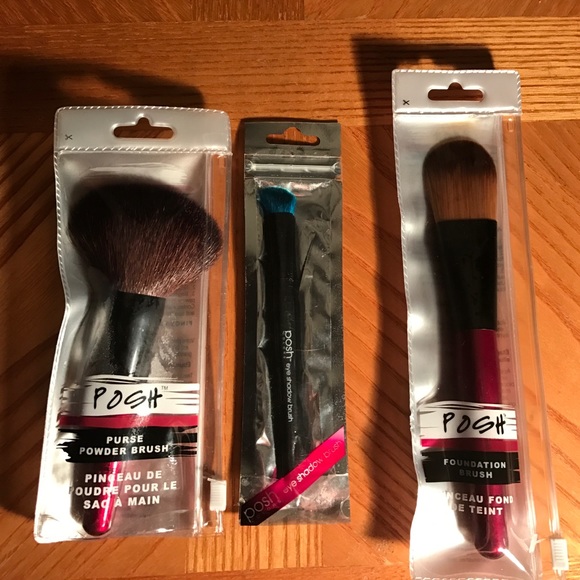 Accessories - 3 POSH MAKEUP BRUSHES