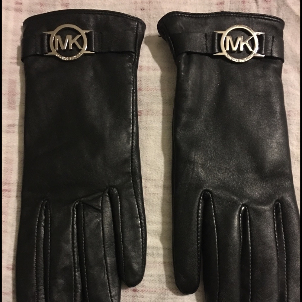 Michael Kors leather gloves