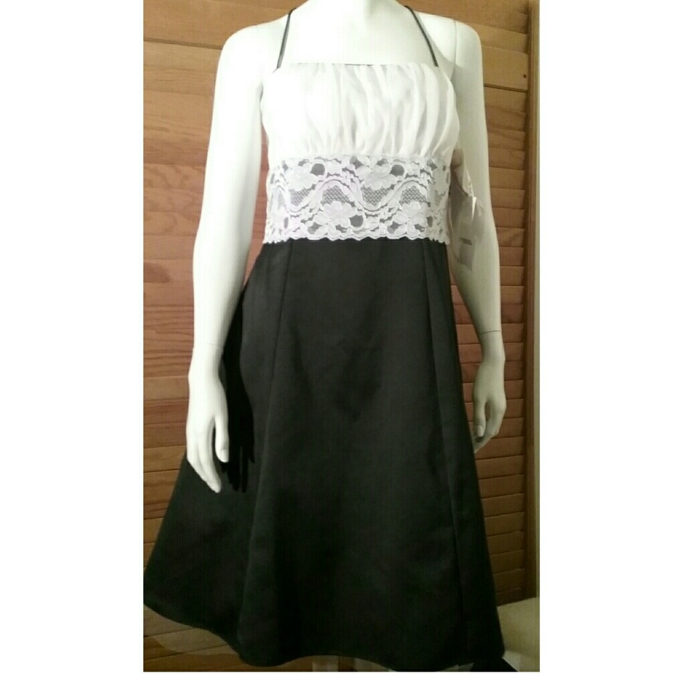 💞Tag says 108.00 NWT sz11/12 Niki Livas Dress💞